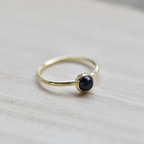 Goldring mit Sternsaphir Stowy