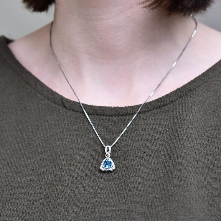 Schweizer Topas im Anhänger 27049