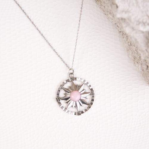Goldener Anhänger Kompas mit Rosenquartz Pinto