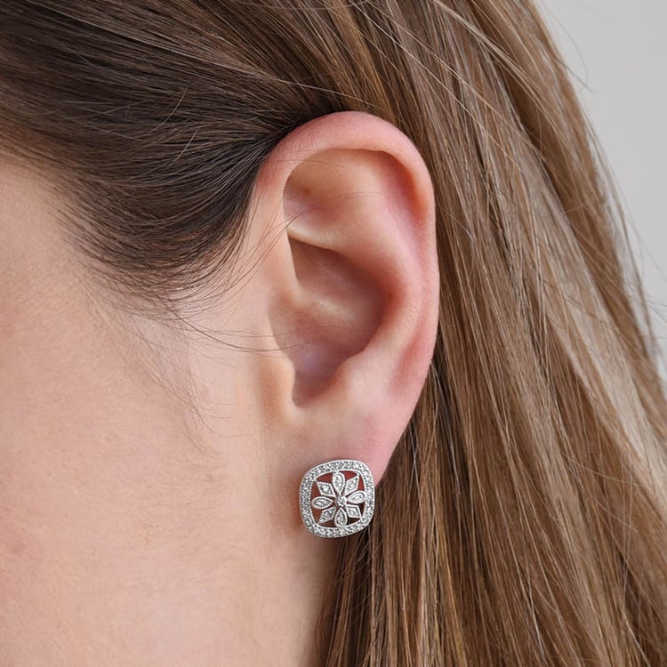 Ohrringe mit einer Diamantenblüte Regina 81309