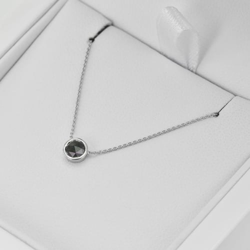 Goldene Halskette Bezel mit Salz-und-Pfeffer-Diamanten Terun