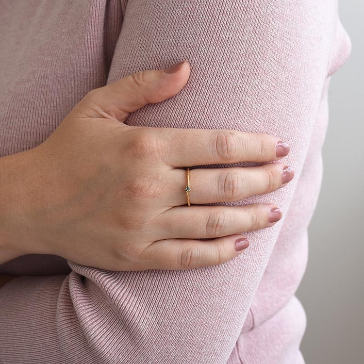 Zarter silberner Ring mit blauen Diamanten Milan 86102