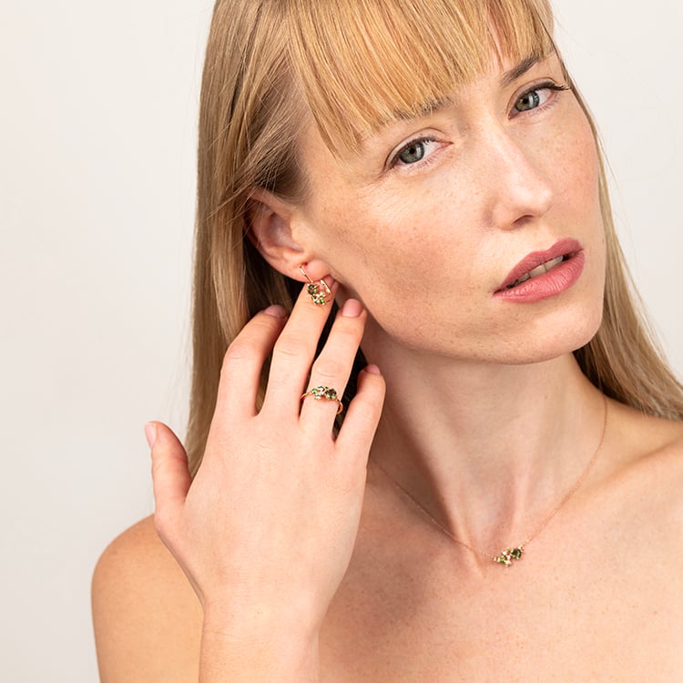 Cluster Ring mit Moldaviten, Saphiren und Diamanten Irma 146944