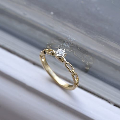Unkonventioneller Diamantring Suzanne