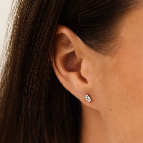 Minimalistische goldene Ohrstecker mit Diamanten Vilhelmina