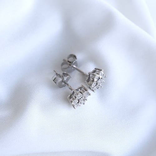 Elegante Diamantohrringe Svetlana