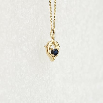 Anhänger mit Saphir im Sternzeichen Fische Pescado