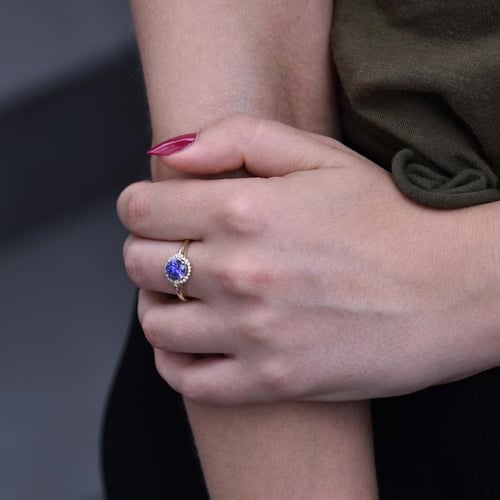Goldring mit Tansanit und Diamanten Evly