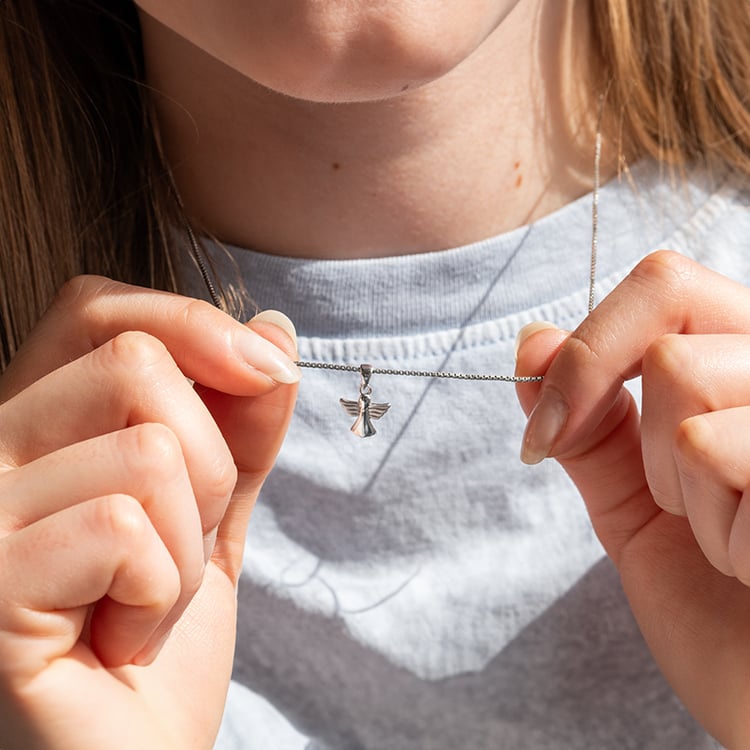 Silberner Anhänger mit Engel Michael 140701