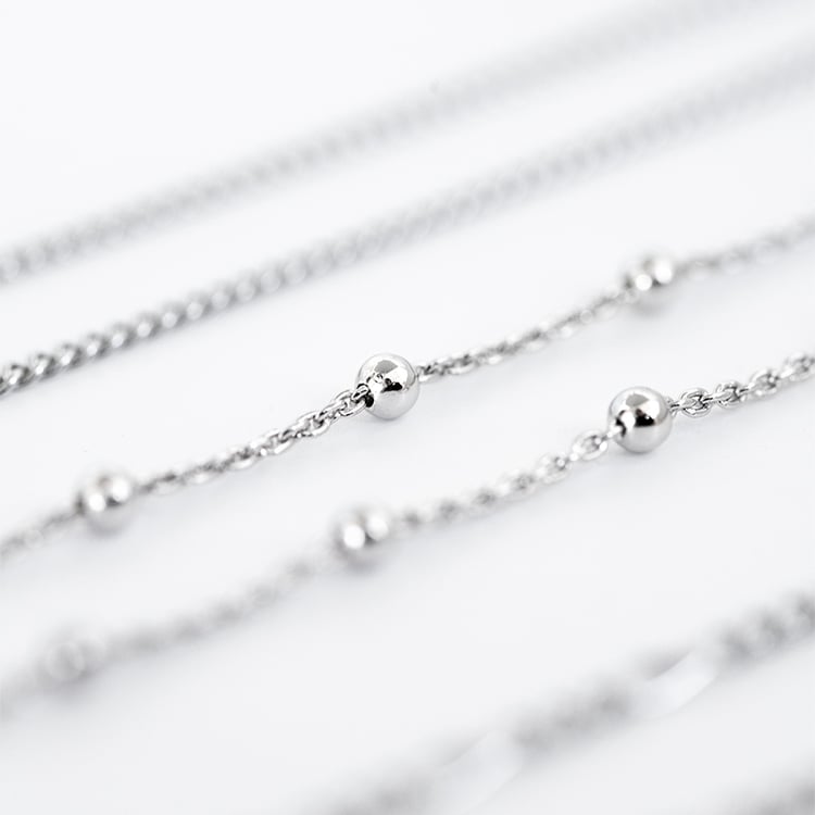 Silberne Kette mit Kugeln 45 cm 129591