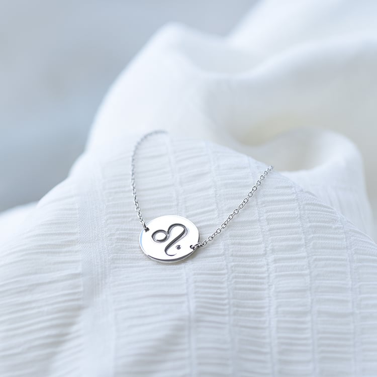 Goldenes Armband mit Gravur Löwe Sternzeichen 61814