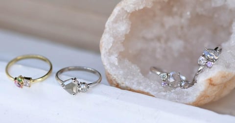 Lernen Sie die trendigen Cluster-Ringe kennen