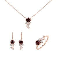 Schmuckset aus Cluster Schmuck mit böhmischen Granaten, Morganiten und Moissaniten Ester