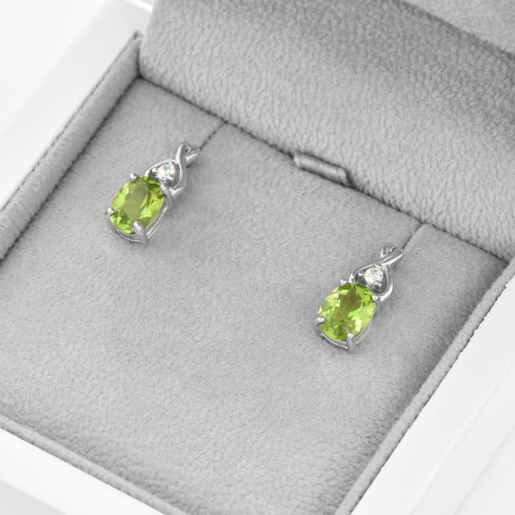 Olivin und Zirkonia in Silberohrringe in Eppi-Geschenkbox 45322