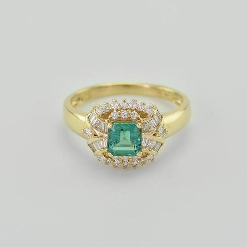 Wunderschöner Smaragdring mit Diamanten Navin