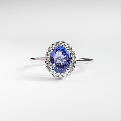 Ring mit Tansanit und Diamanten Daffne