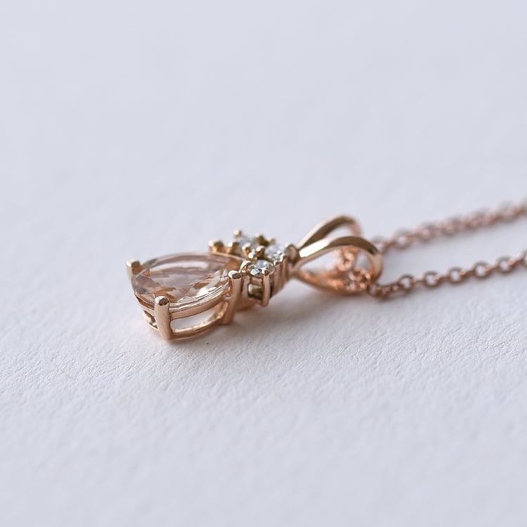 Morganitträne mit Diamanten im Anhänger aus Roségold Electrah 61795