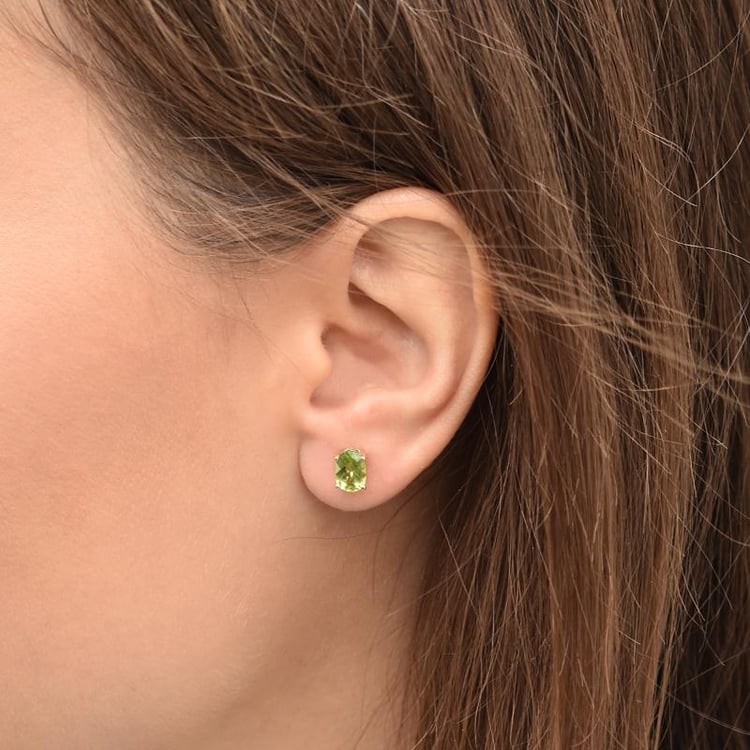 Goldene Ohrstecker mit Olivinen im Ovalschliff Qati 36078