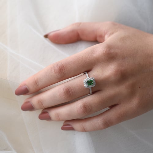 Goldring mit Tsavorit und Diamanten Kanie