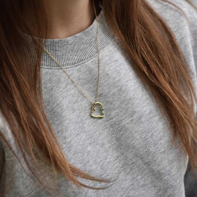 Anhänger in Herz-Form aus Gold mit Smaragden und Diamant Tanish 37476