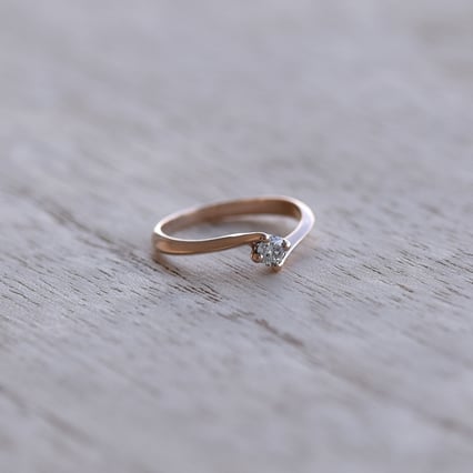 Verlobungsring mit Lab Grown Diamanten Nami