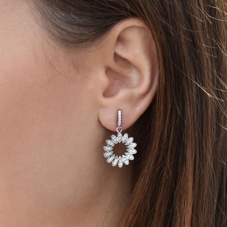 Silberohrringe in Form einer Sonne Taha 35807