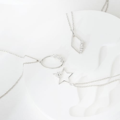 Anhänger aus Gold mit Diamanten in Stern-Form Ryanna