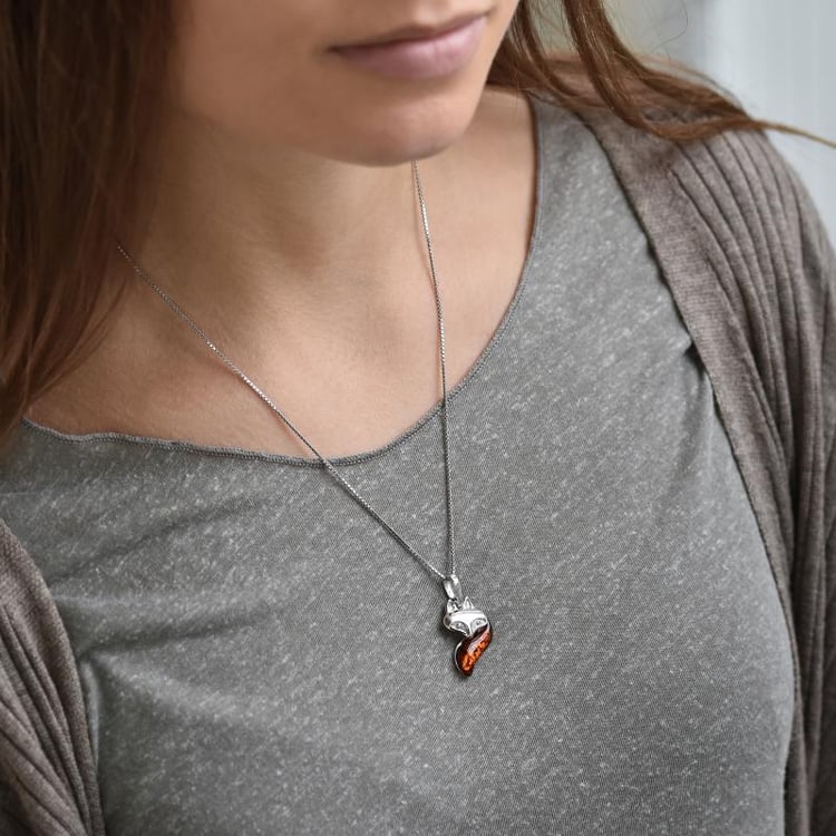 Bernstein Anhänger aus Silber in Form eines Fuchses Fox 36911