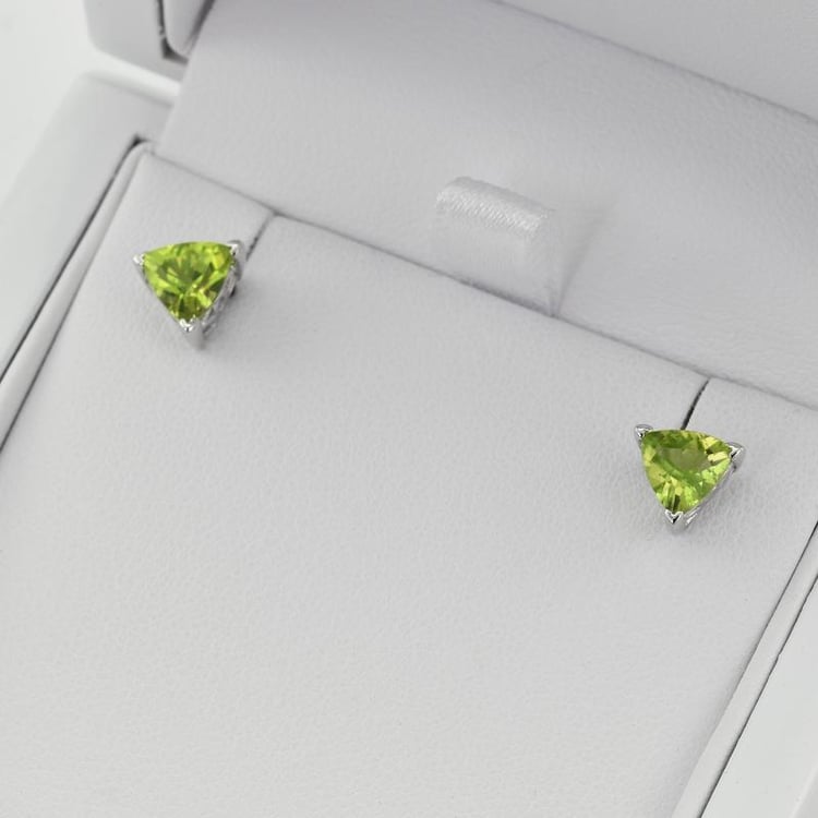 Trillion Olivine in silbernen Ohrringen Gilen 25767