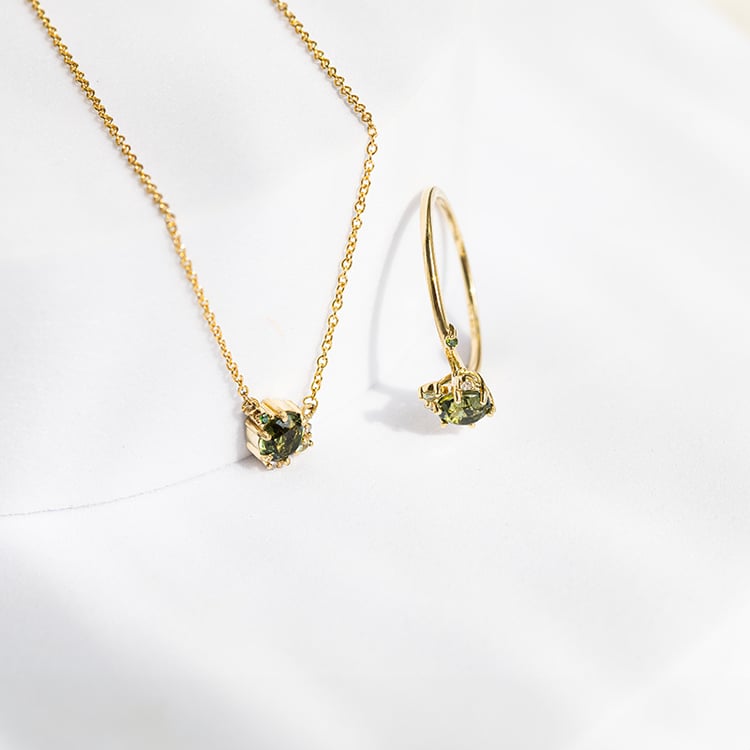 Cluster Schmuckset mit Moldavit, Saphir und Diamanten Odette 144015