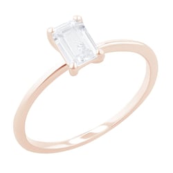 Verlobungsring mit einem Lab Grown Diamanten im Emeraldschliff Olson