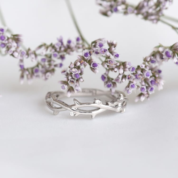 Zarter Ring mit einem Zweiglein und Lab Grown Diamanten Hamana 105661