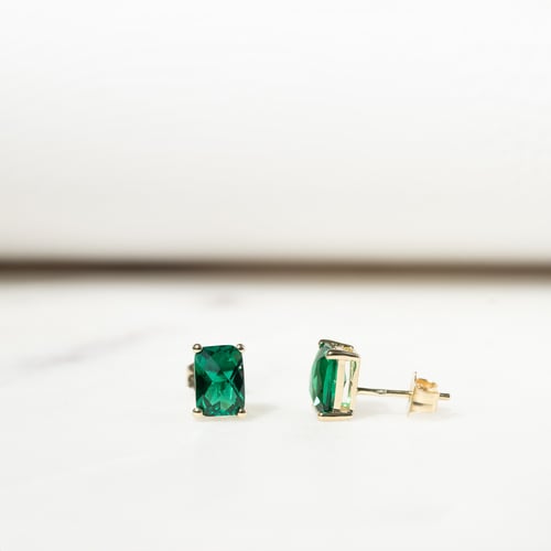 Goldene Ohrringe mit Emerald Smaragden Handan