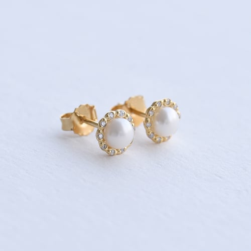 Goldene Halo-Ohrringe mit Perlen und Diamanten Desten
