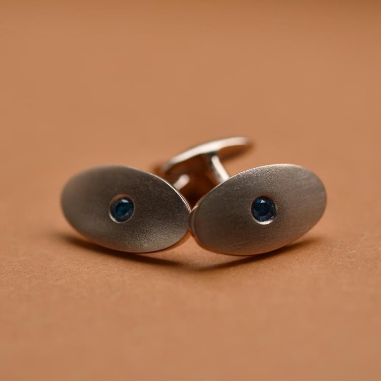 Manschettenknöpfe aus Gold mit blauen Diamanten Obert 9415