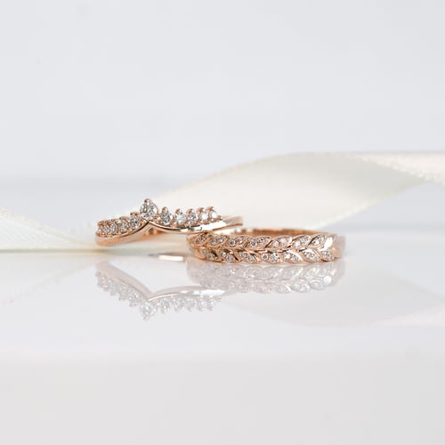 Eternity-Ring mit Blättern und Lab Grown Diamanten Aizah