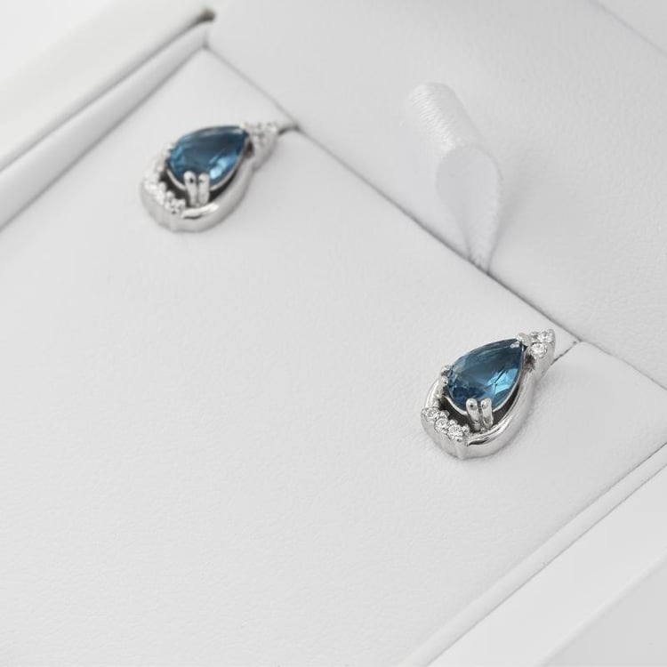 Silberohrringe mit blauen Topasen Palle 35341