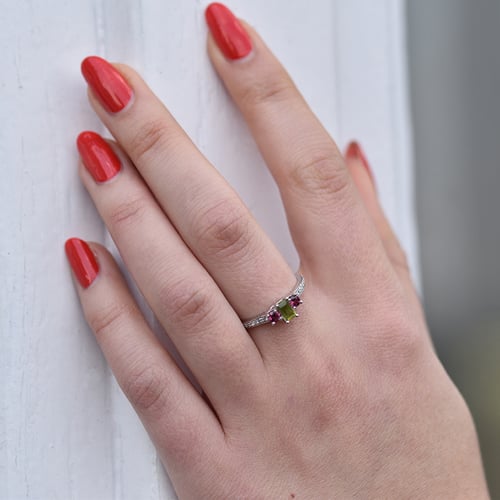 Goldener Diamantring mit Olivin und Rhodolith Granat Salome