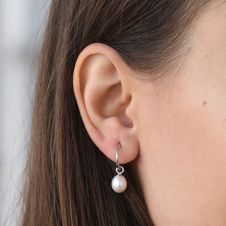 Silberne Hängeohrringe mit Perlen Coco 78051