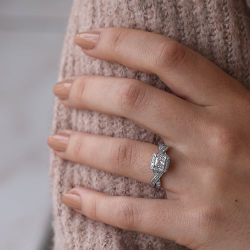 Wunderschöner Diamantring mit Princess Diamanten