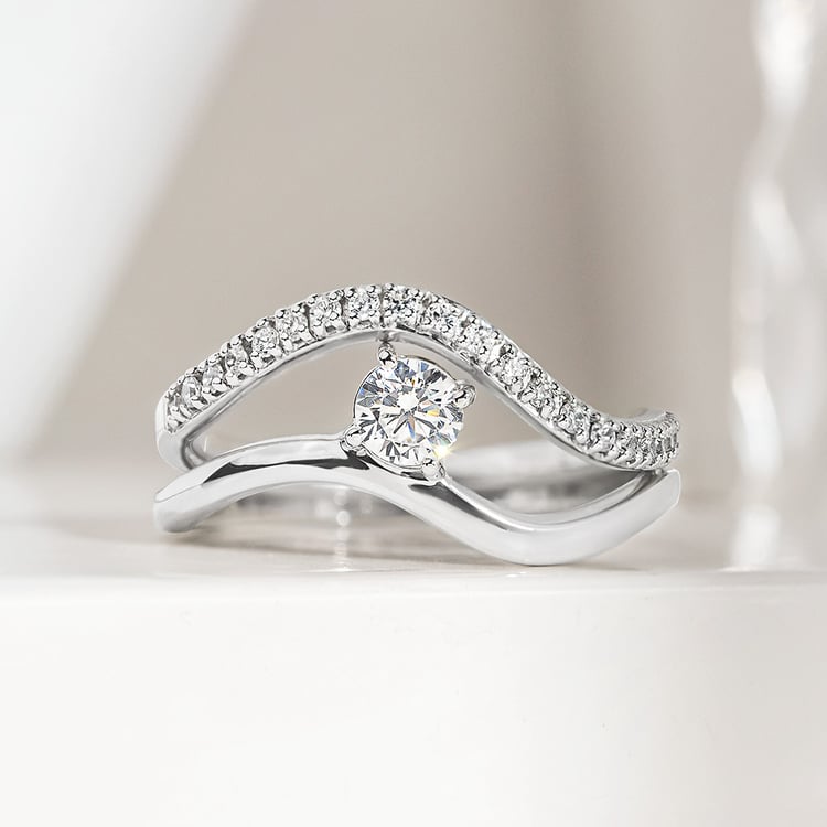 Romantisches Verlobungs-Set mit Lab Grown Diamantringen 156539