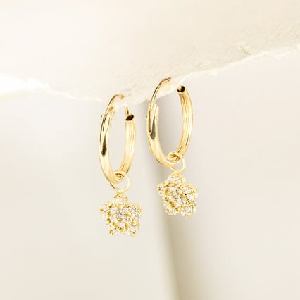 Goldene Kinder-Ohrringe in Form einer Blüte Dahlia