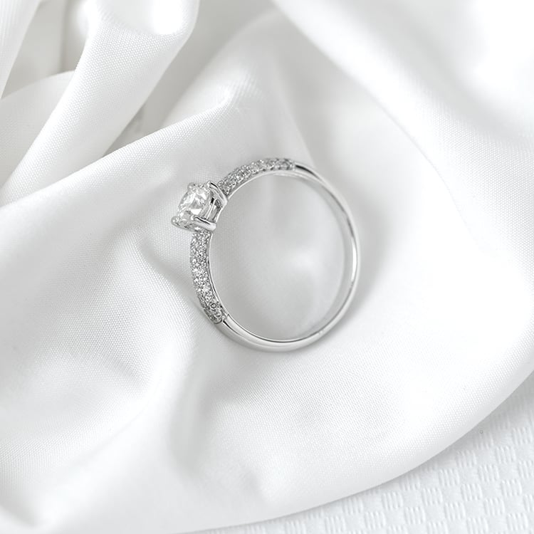 Verlobungsring aus Gold mit 0.30ct GIA zertifiziertem Diamanten Kristen 125646