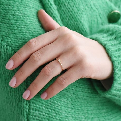 Minimalistischer Ring mit Aquamarin Koos