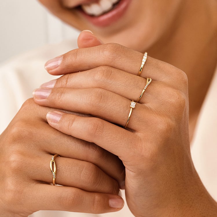 Atypisher Ring aus Gold mit Diamanten Nils 163009