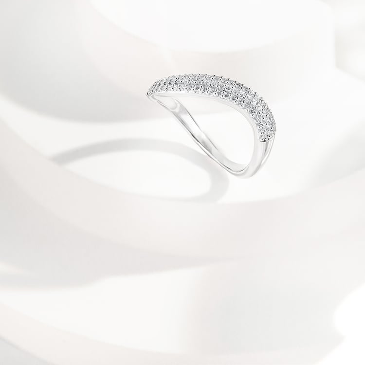 Gewellter halber Eternityring aus Silber mit Lab Grown Diamanten Hjalmar 161554