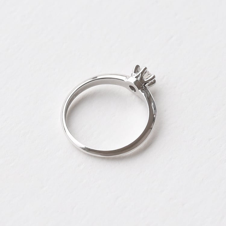 Klassischer Verlobungsring mit Diamant Tila 73831