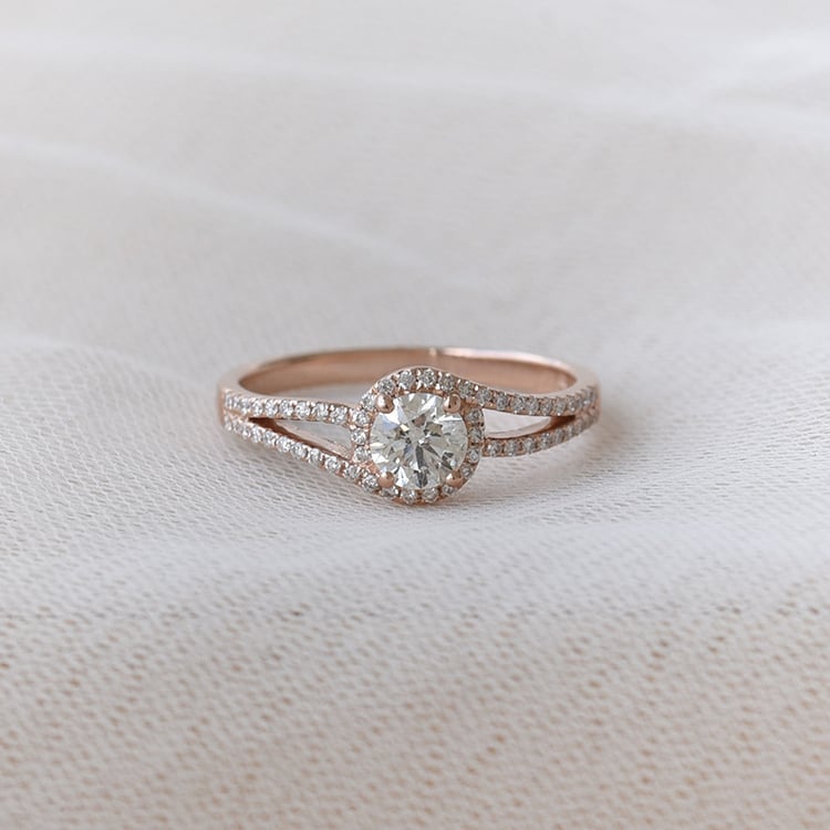 Diamanten auf dem wunderschönen Ring 69502