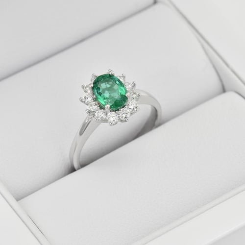 Verlobungsring mit Smaragd und Diamanten Fedel