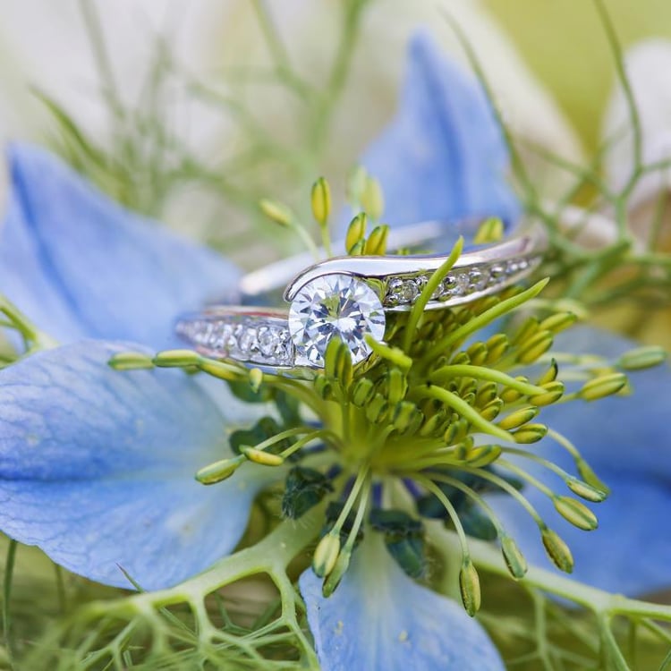 Eleganter Verlobungsring mit Lab Grown Diamanten Lytarie 75737